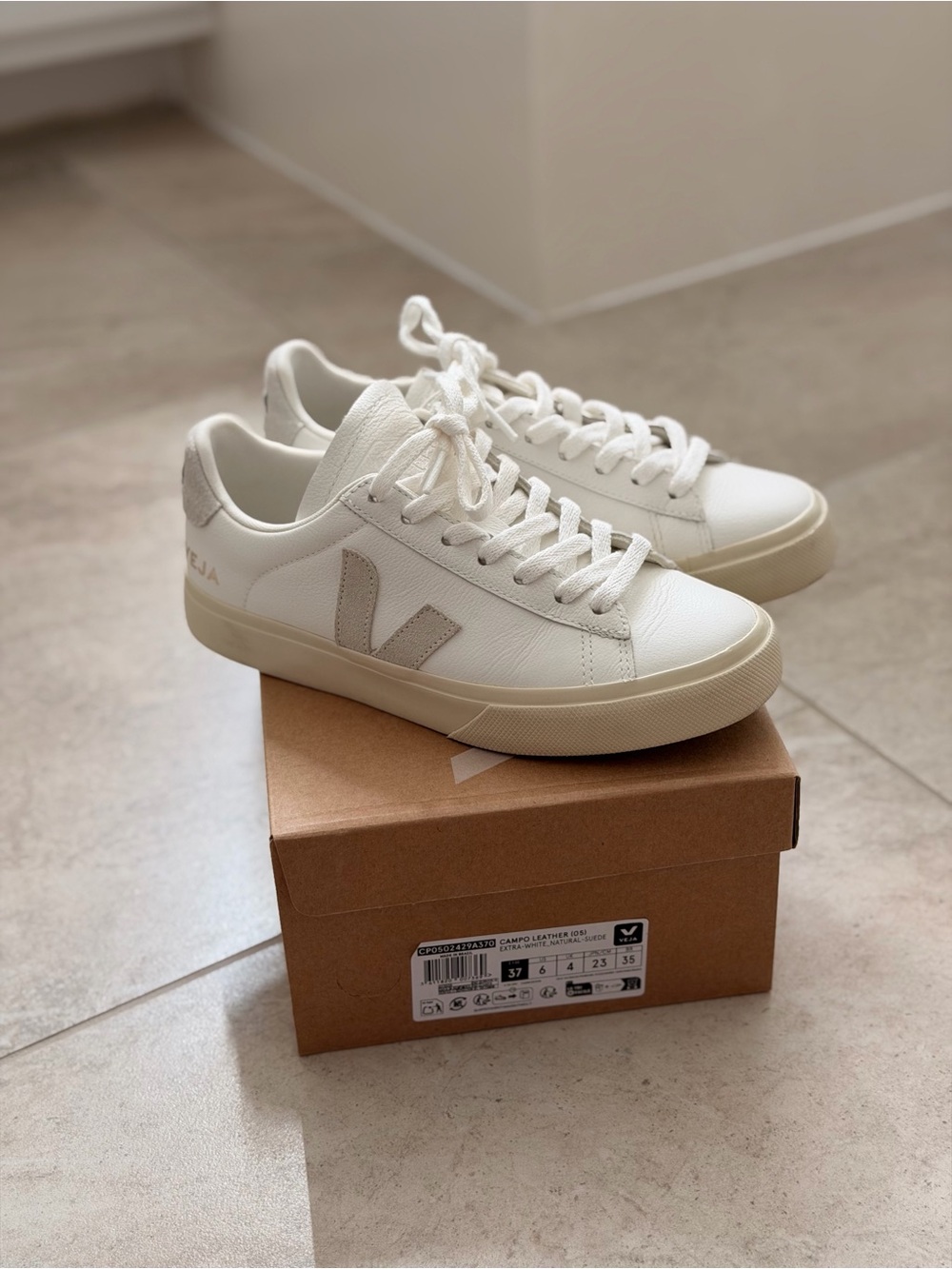Veja Campos Women’s Sneakers Extra White Neutral Suede Size 37 Euro / 6 US